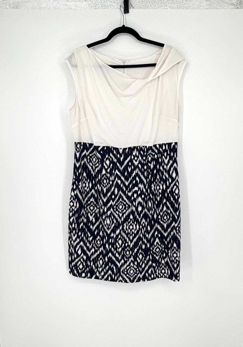 Dressbarn Women's Size 14 Navy White Geometric Cowl Neck Sleeveless Dress